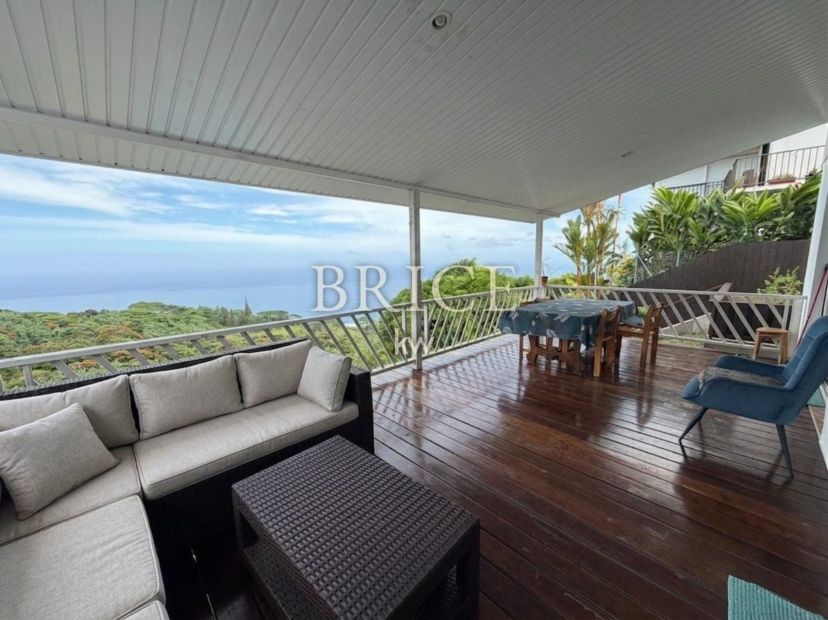 Maison F5 avec piscine et vue mer, Te Maru Ata