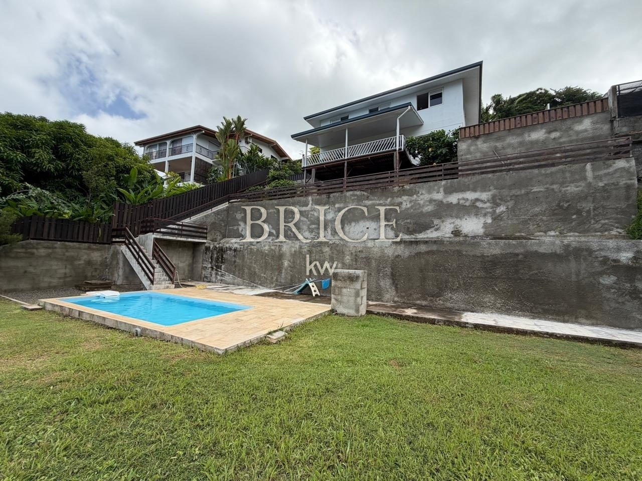 Maison F5 avec piscine et vue mer, Te Maru Ata