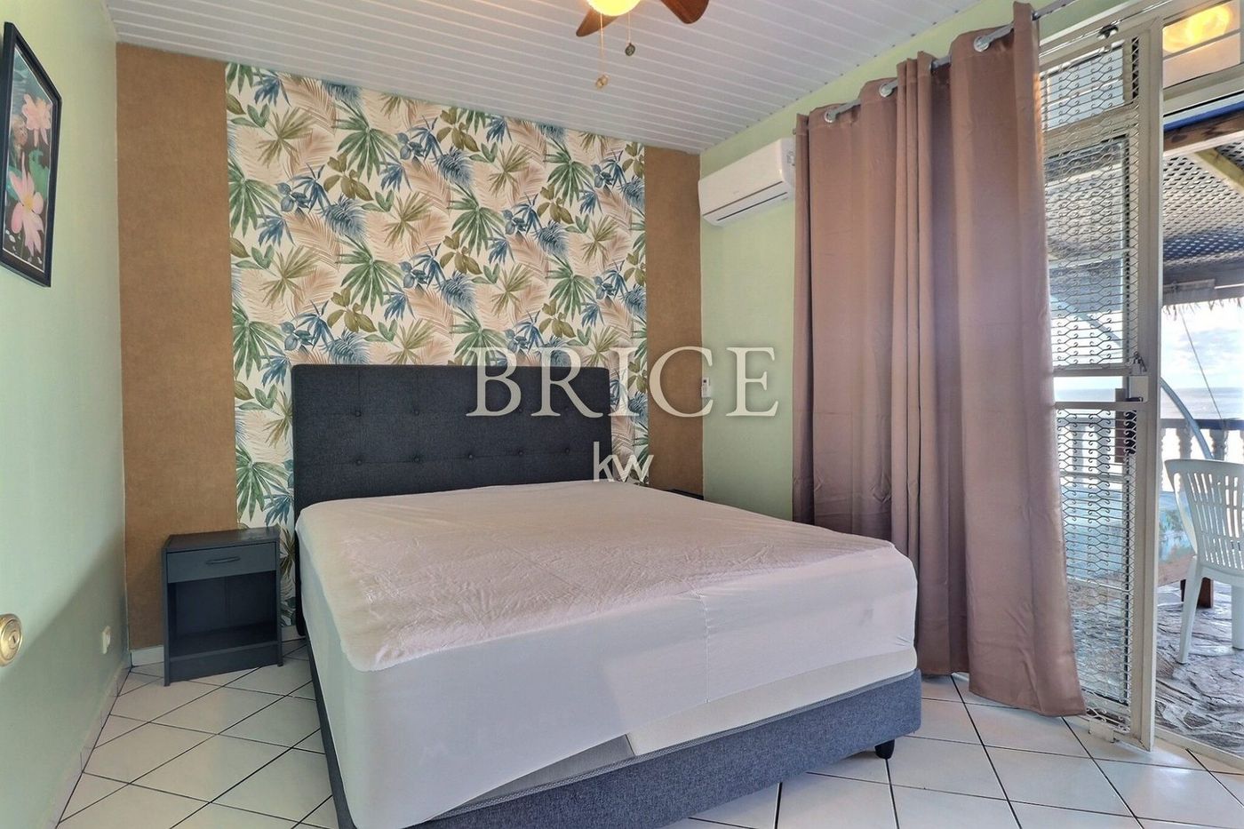 Duplex F3 avec piscine, résidence Fare Vaimiti