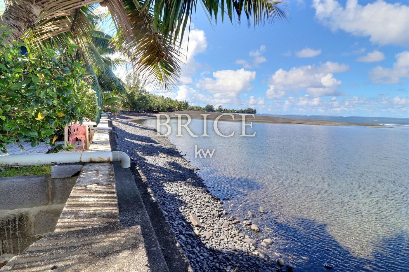 Duplex F3 avec piscine, résidence Fare Vaimiti