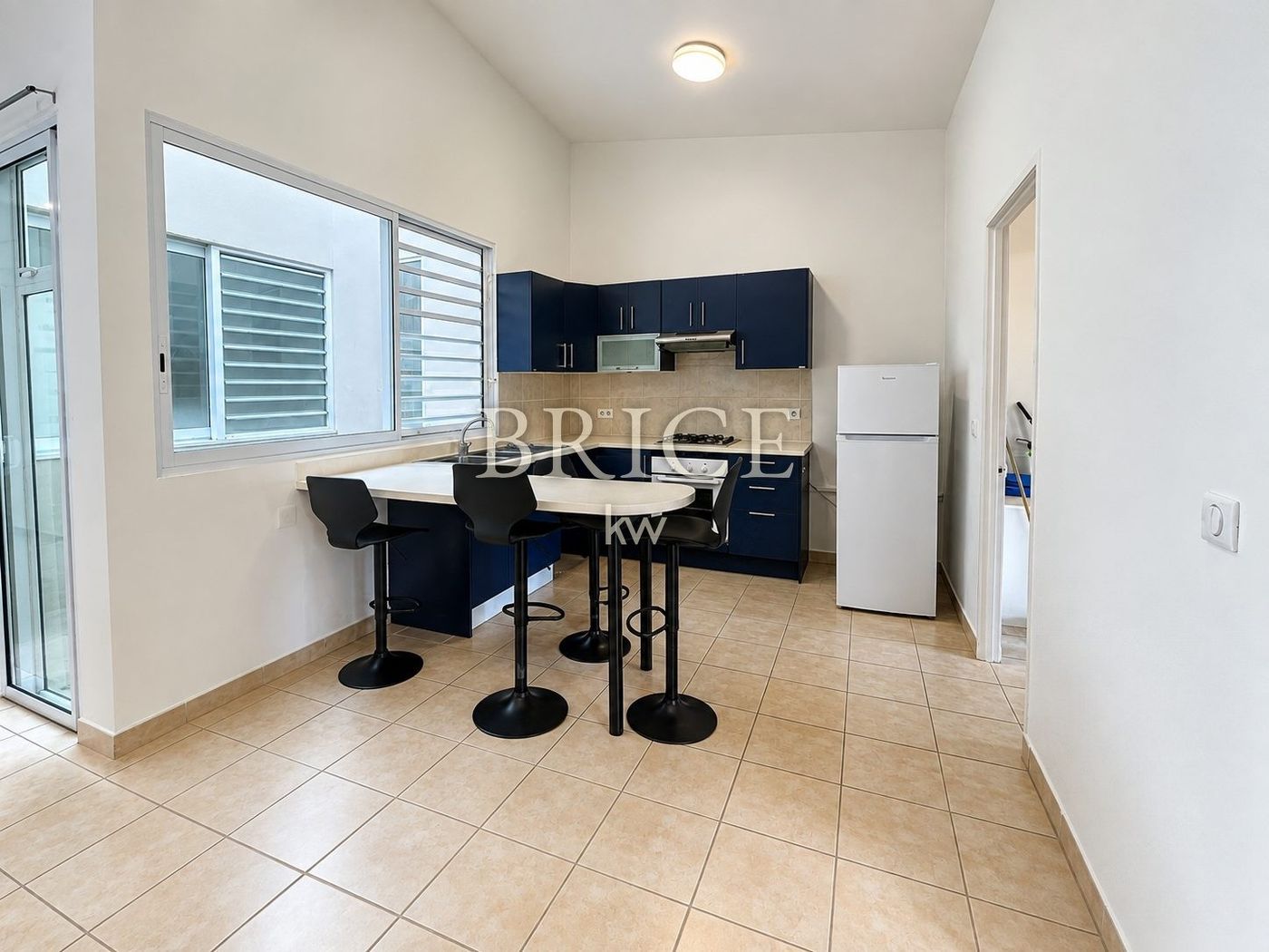 Maison F3 de plain-pied en résidence sécurisée avec piscine
