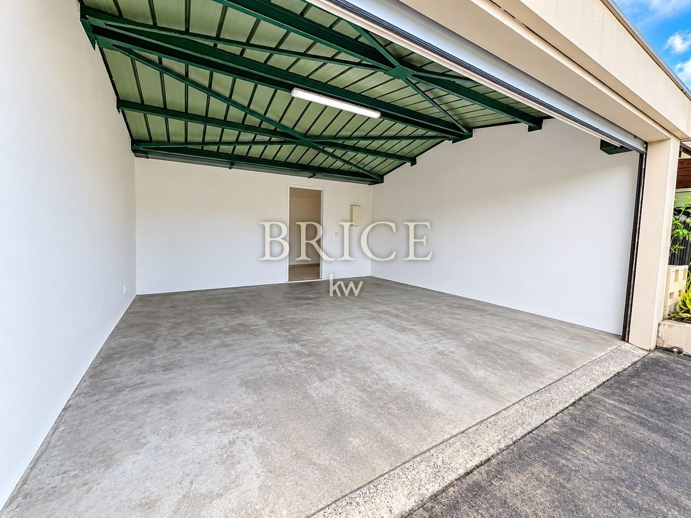 Maison F3 de plain-pied en résidence sécurisée avec piscine