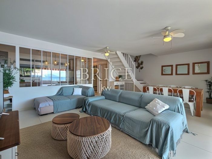 Maison F4 meublée, vue sur Moorea et piscine en résidence
