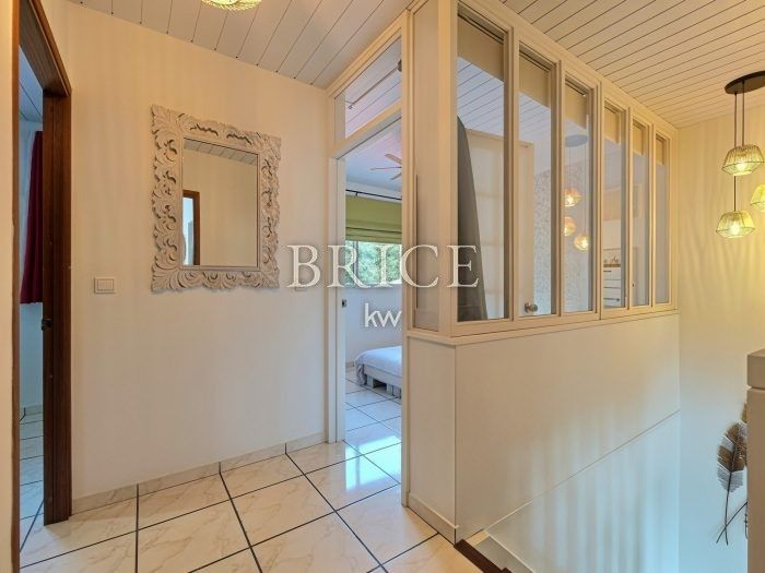 Maison F4 meublée, vue sur Moorea et piscine en résidence